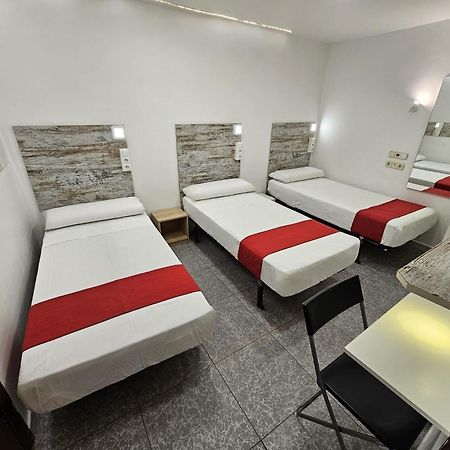 Hostal Las Vegas Madrid Exterior photo
